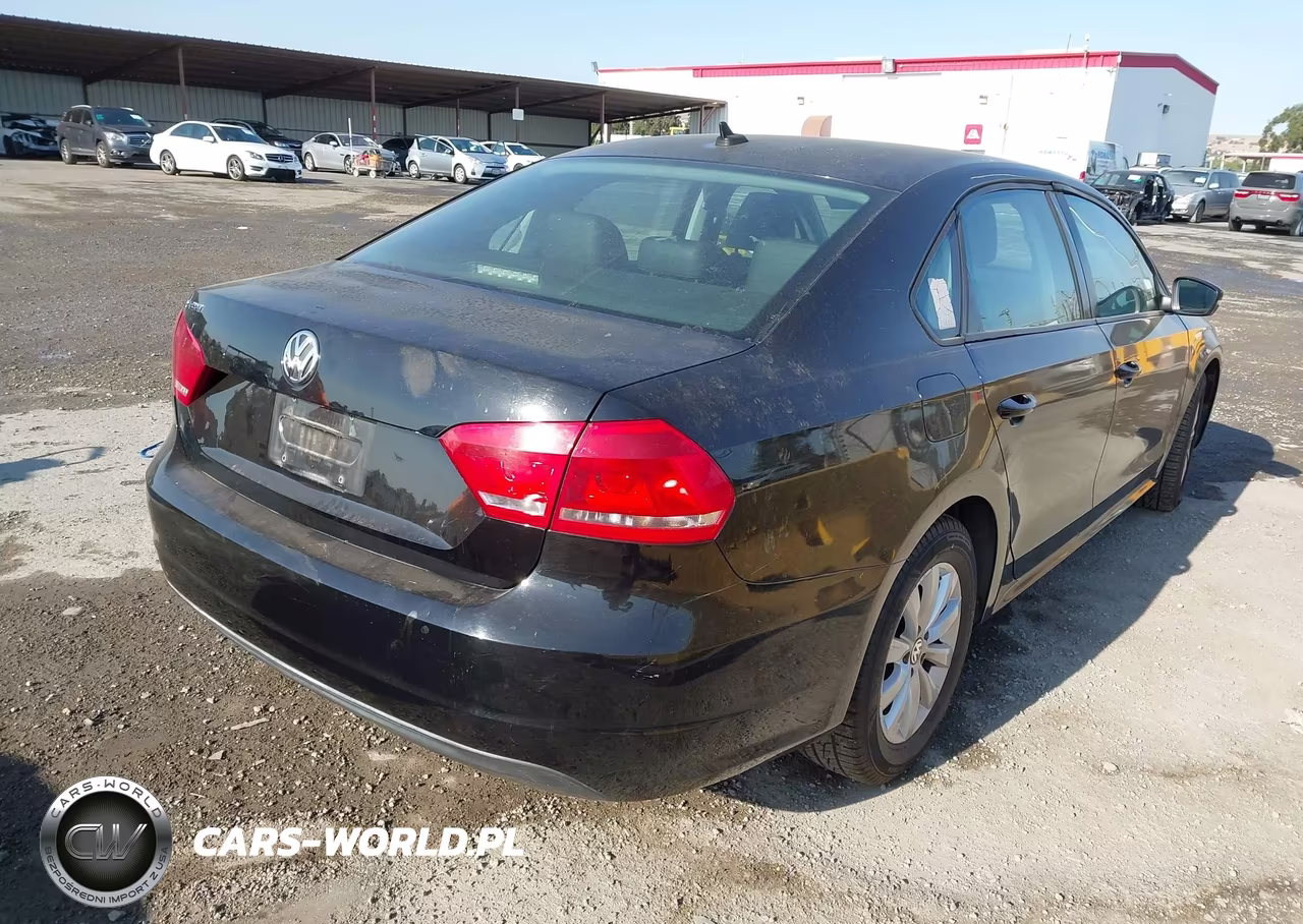 2014 Volkswagen Passat 2.5L Wolfsburg Edition VIN:1VWAP7A31EC007284 - 4