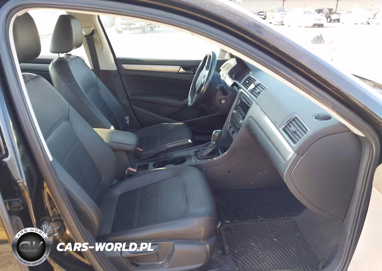 2014 Volkswagen Passat 2.5L Wolfsburg Edition VIN:1VWAP7A31EC007284 - 5