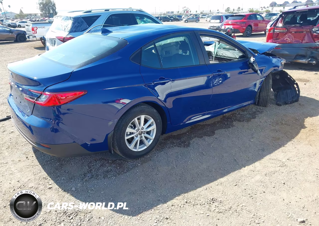 2026 Toyota Camry Le VIN:4T1DAACK3TU329141 - 4