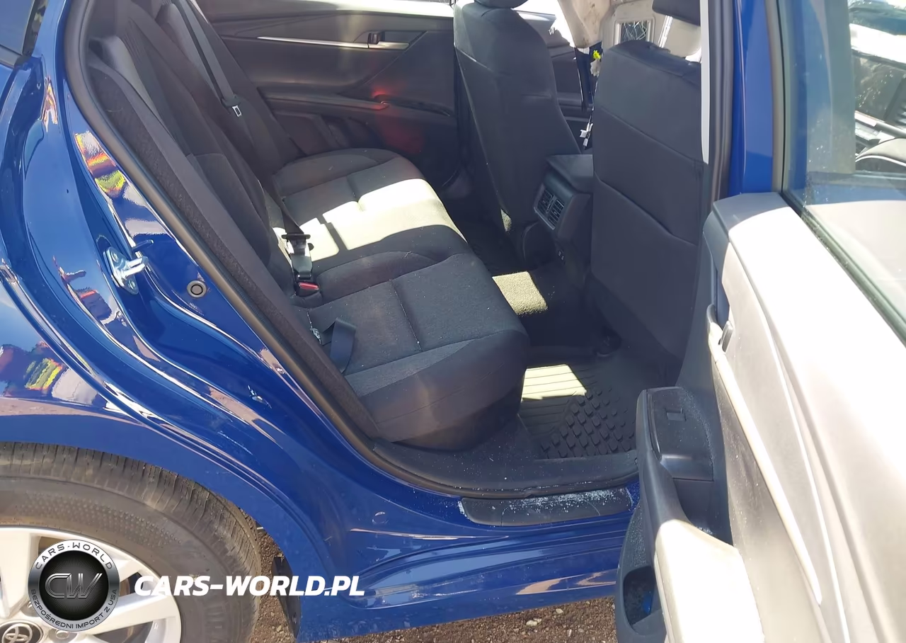 2026 Toyota Camry Le VIN:4T1DAACK3TU329141 - 8