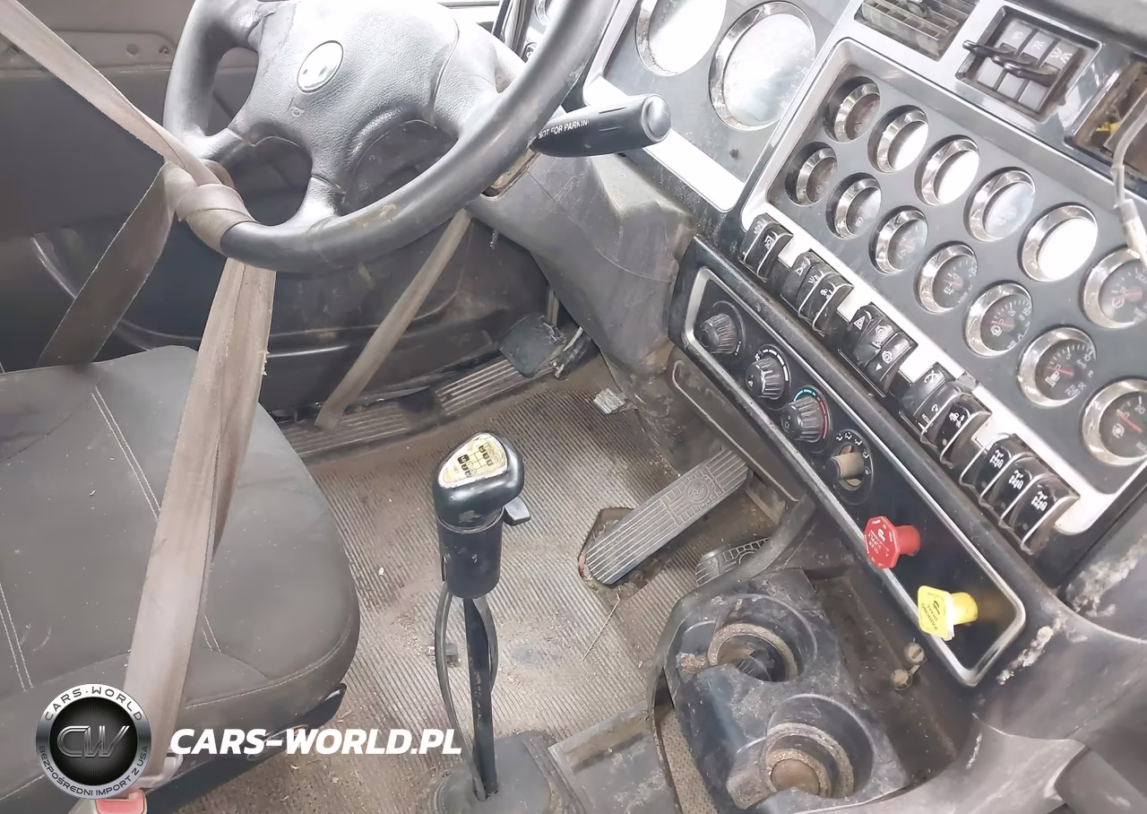 2018 Kenworth W900 VIN:1XKWD40X5JJ219958 - 13