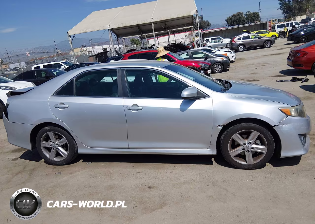 2013 Toyota Camry Se VIN:4T1BF1FKXDU246294 - 13