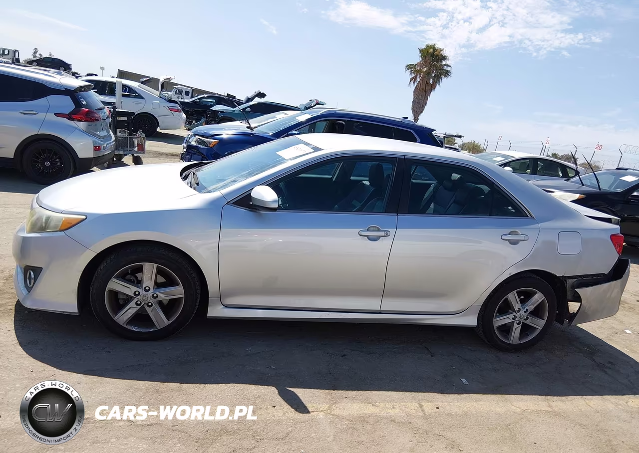 2013 Toyota Camry Se VIN:4T1BF1FKXDU246294 - 14