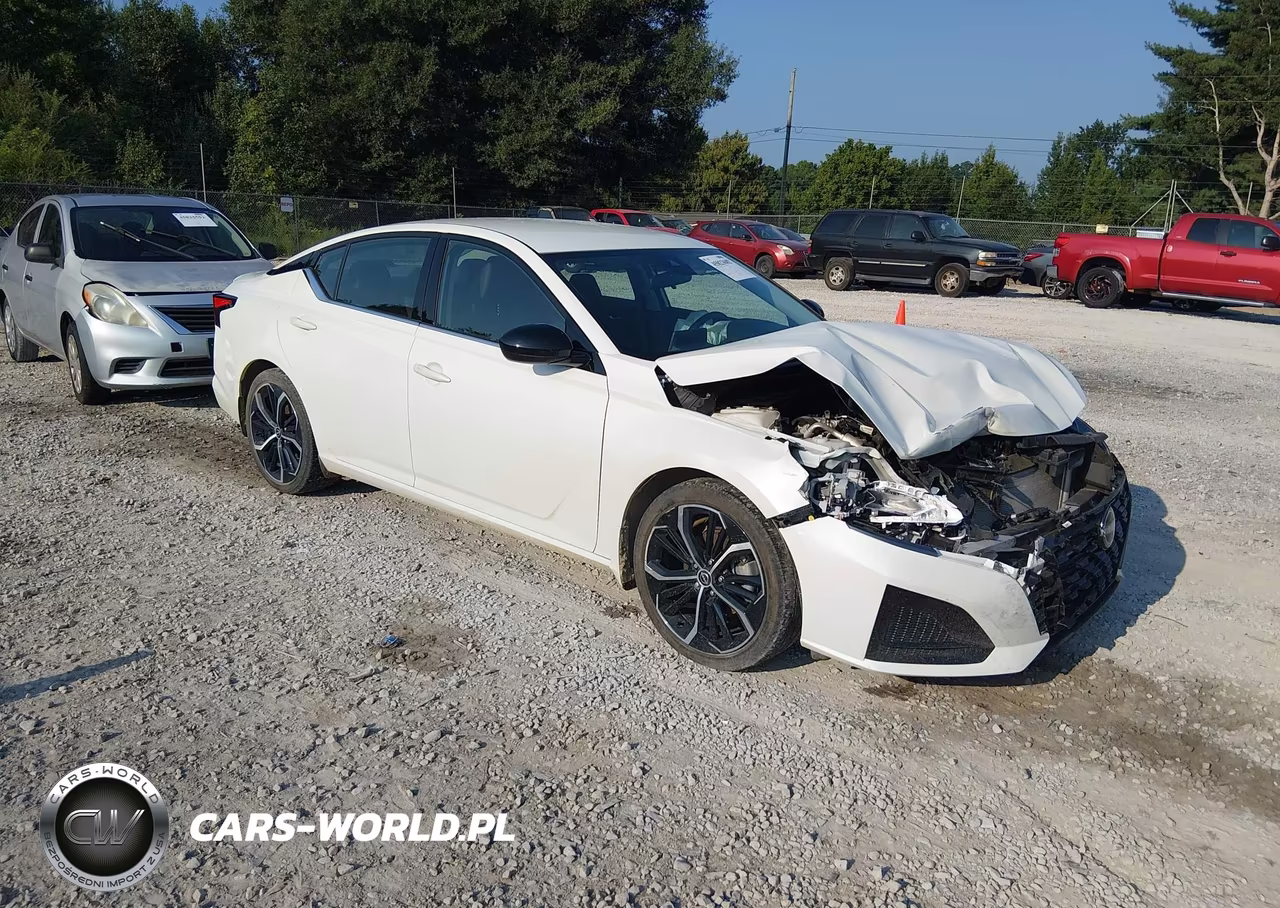 2023 Nissan Altima Sr Fwd – zdjęcie 1 z 17