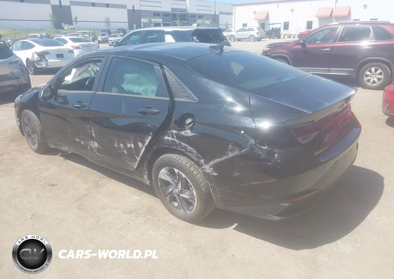 2022 Hyundai Elantra Sel VIN:5NPLS4AG6NH072874 - 3