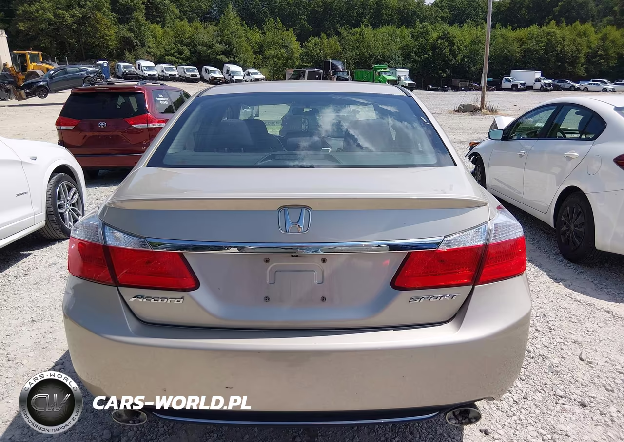 2015 Honda Accord Sport VIN:1HGCR2F53FA252010 - 16