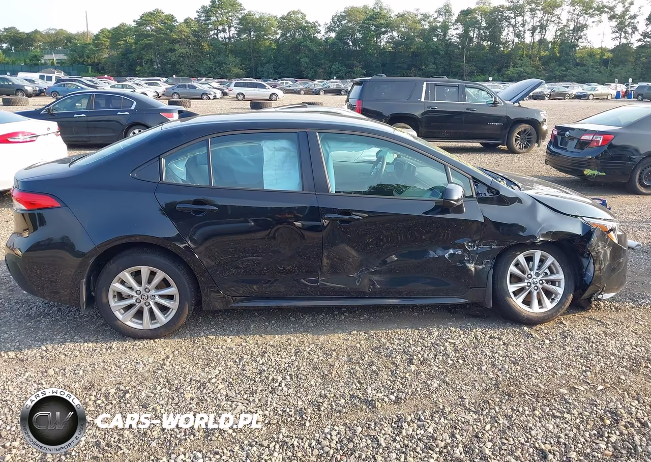 2026 Toyota Corolla Le VIN:5YFB4MDE5TP443409 - 13