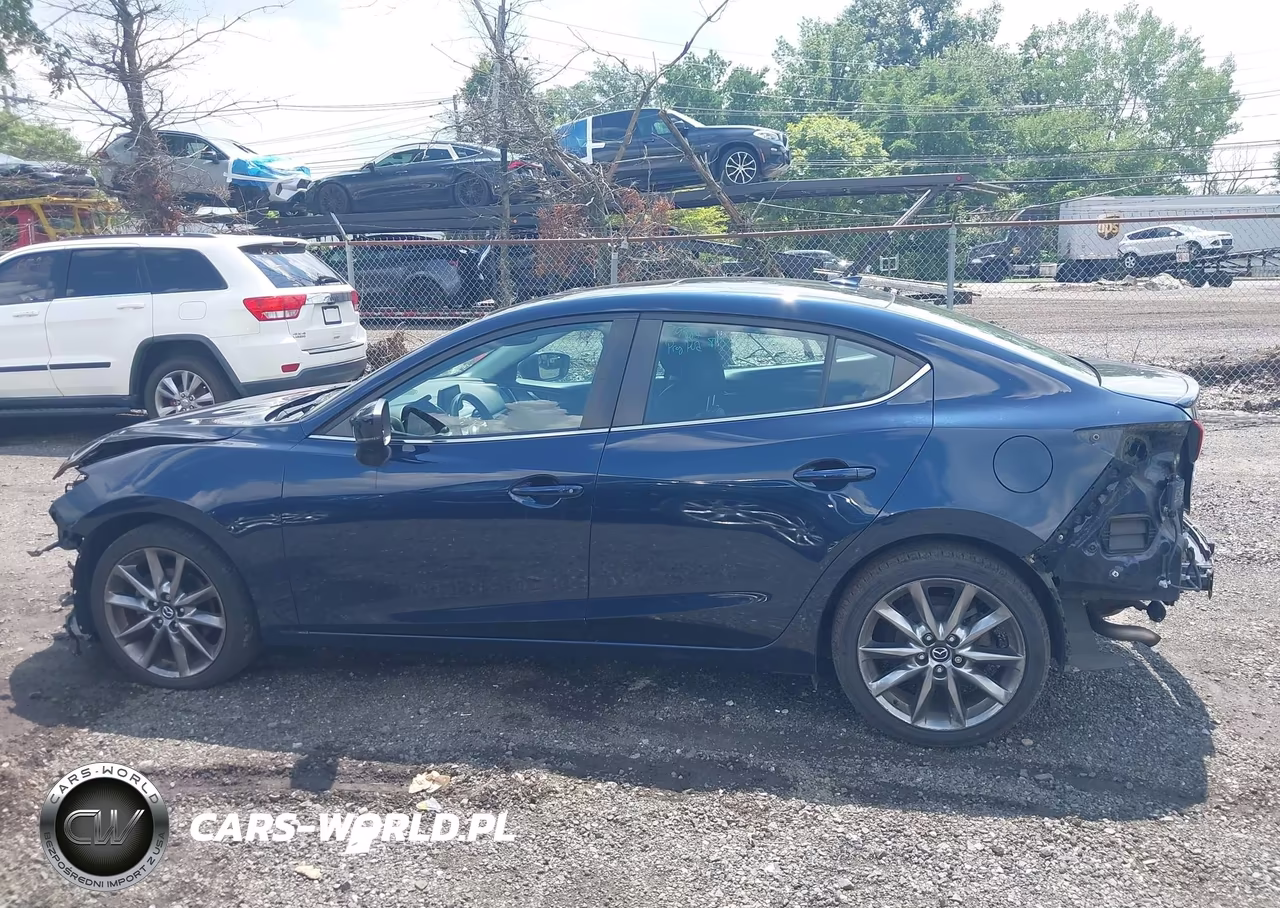 2018 Mazda Mazda3 Grand Touring VIN:3MZBN1W30JM163485 - 14