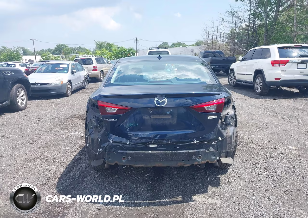 2018 Mazda Mazda3 Grand Touring VIN:3MZBN1W30JM163485 - 16