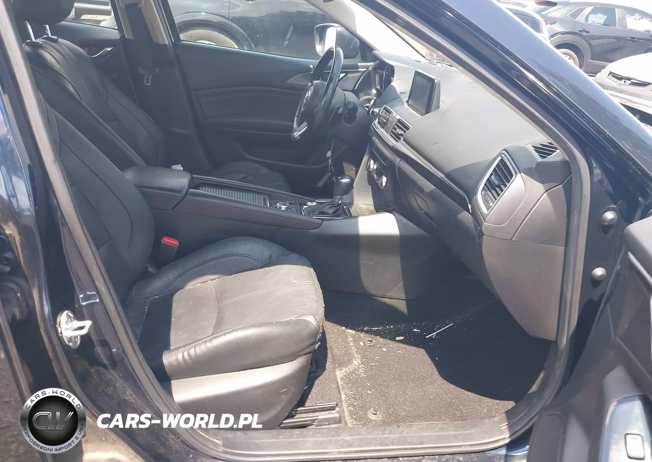 2018 Mazda Mazda3 Grand Touring VIN:3MZBN1W30JM163485 - 5