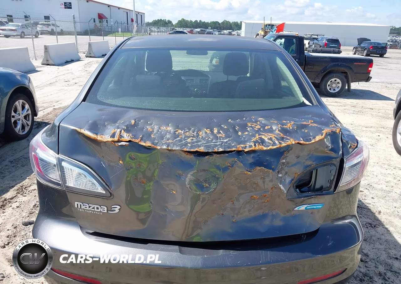 2013 Mazda Mazda3 I Touring VIN:JM1BL1V78D1739581 - 13