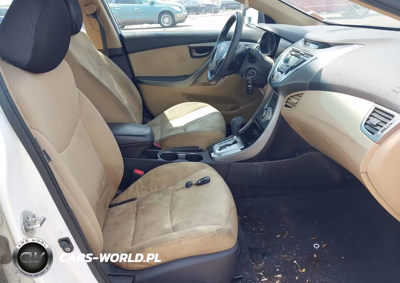 2012 Hyundai Elantra Gls VIN:5NPDH4AE8CH066881 - 5