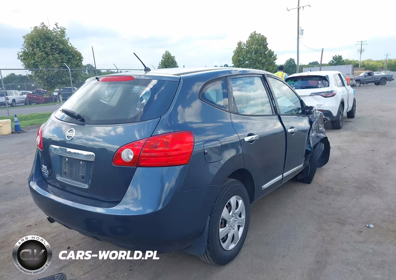 2015 Nissan Rogue Select S VIN:JN8AS5MT9FW668700 - 4