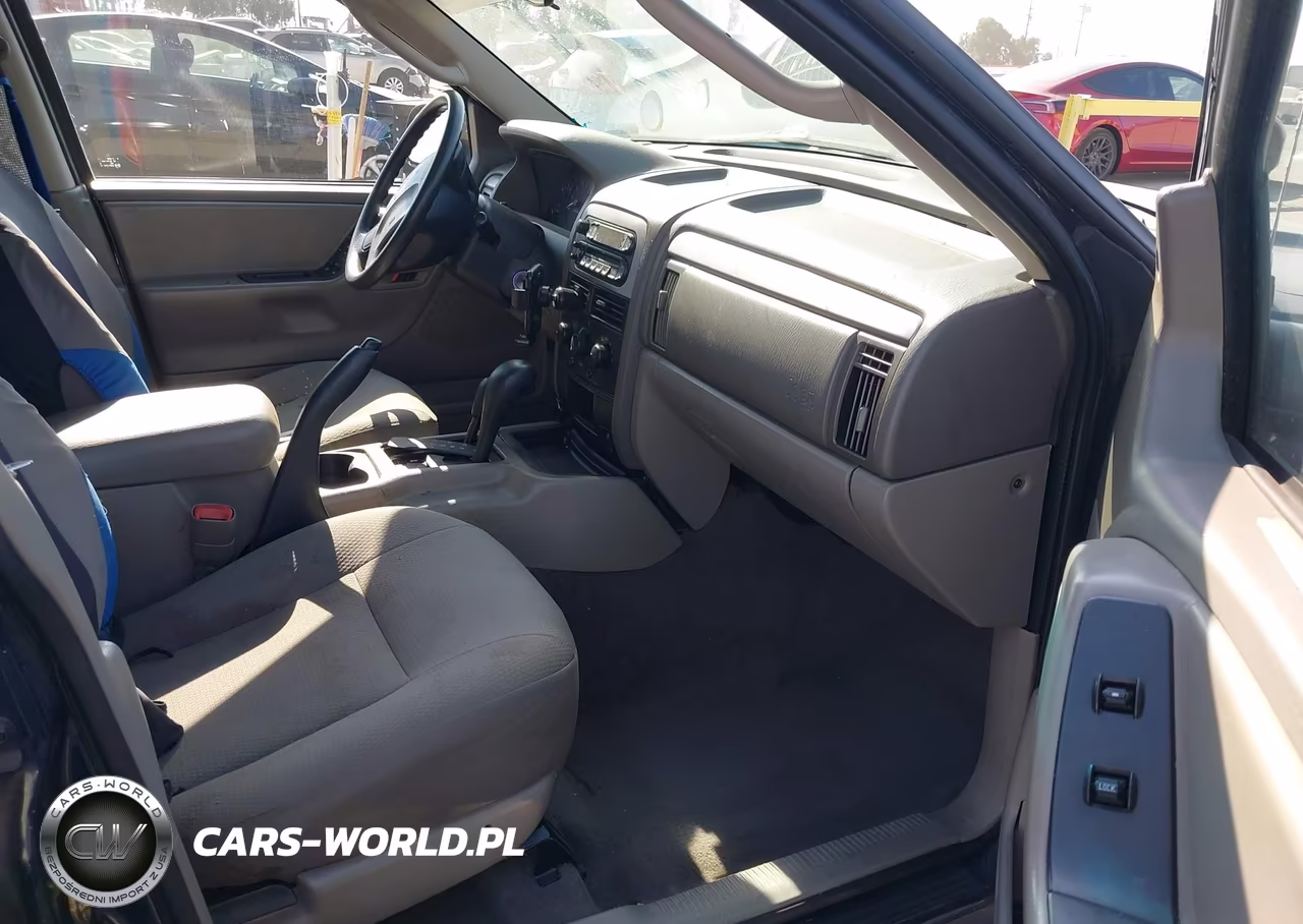 2004 Jeep Grand Cherokee Laredo VIN:1J4GW48SX4C411219 - 5