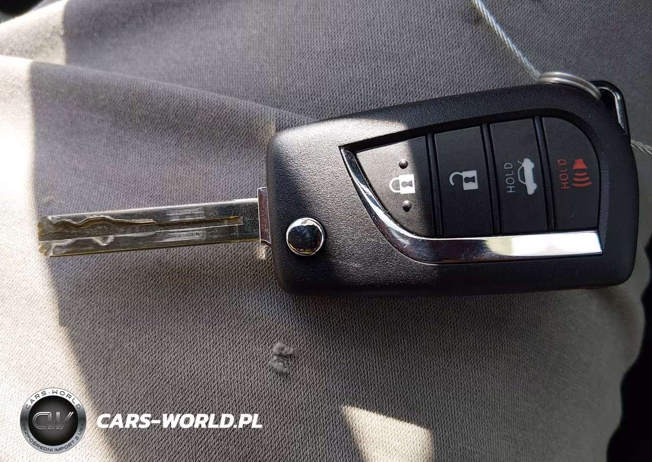 2024 Toyota Corolla Le VIN:5YFB4MDE5RP210770 - 11