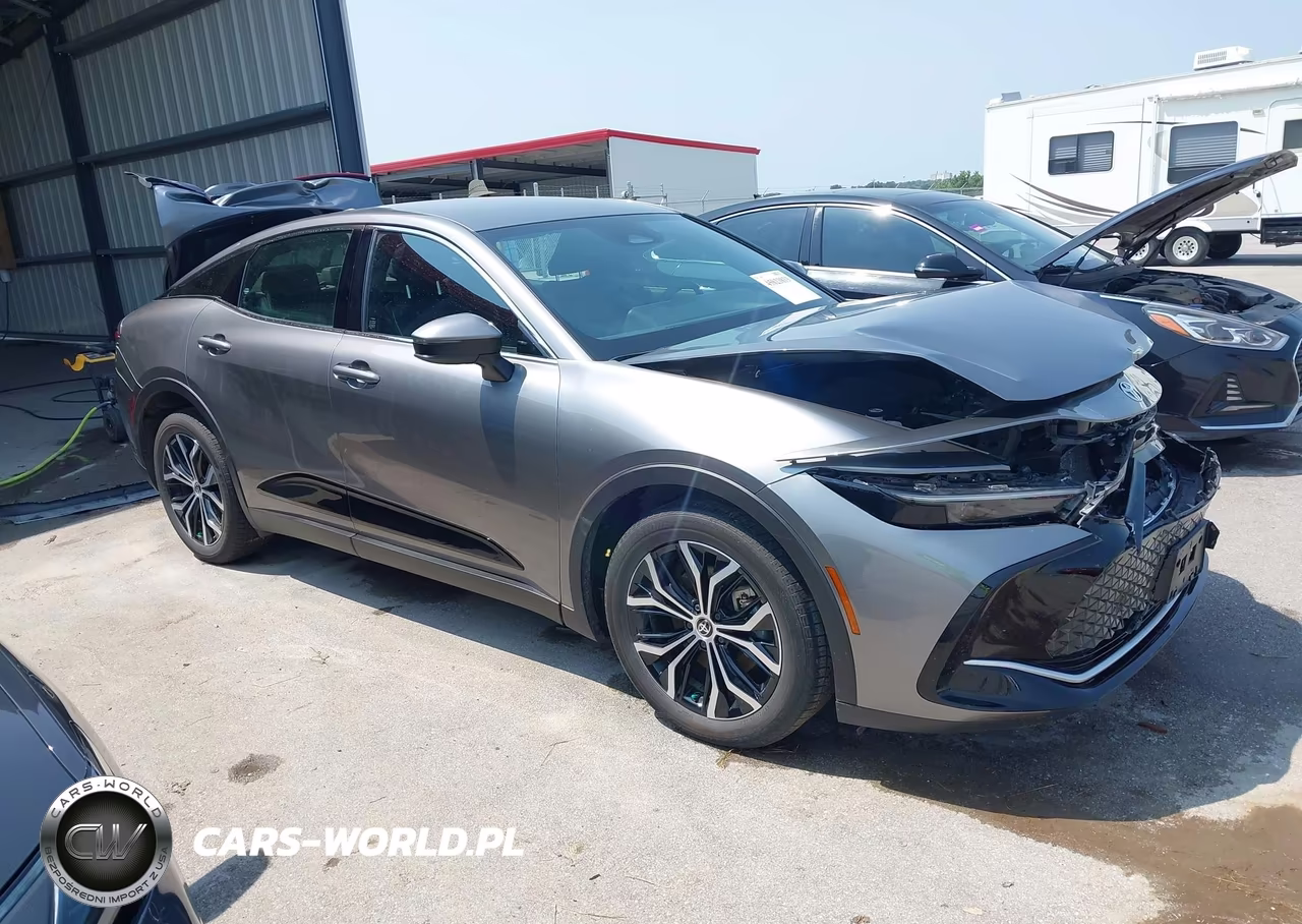 2023 Toyota Crown Xle – zdjęcie 1 z 17