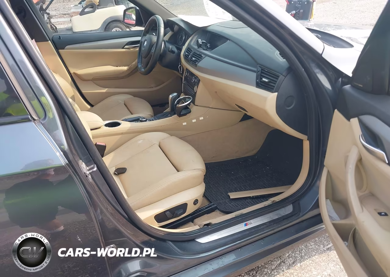 2014 BMW X1 xDrive35I VIN:WBAVM5C59EVV92567 - 5