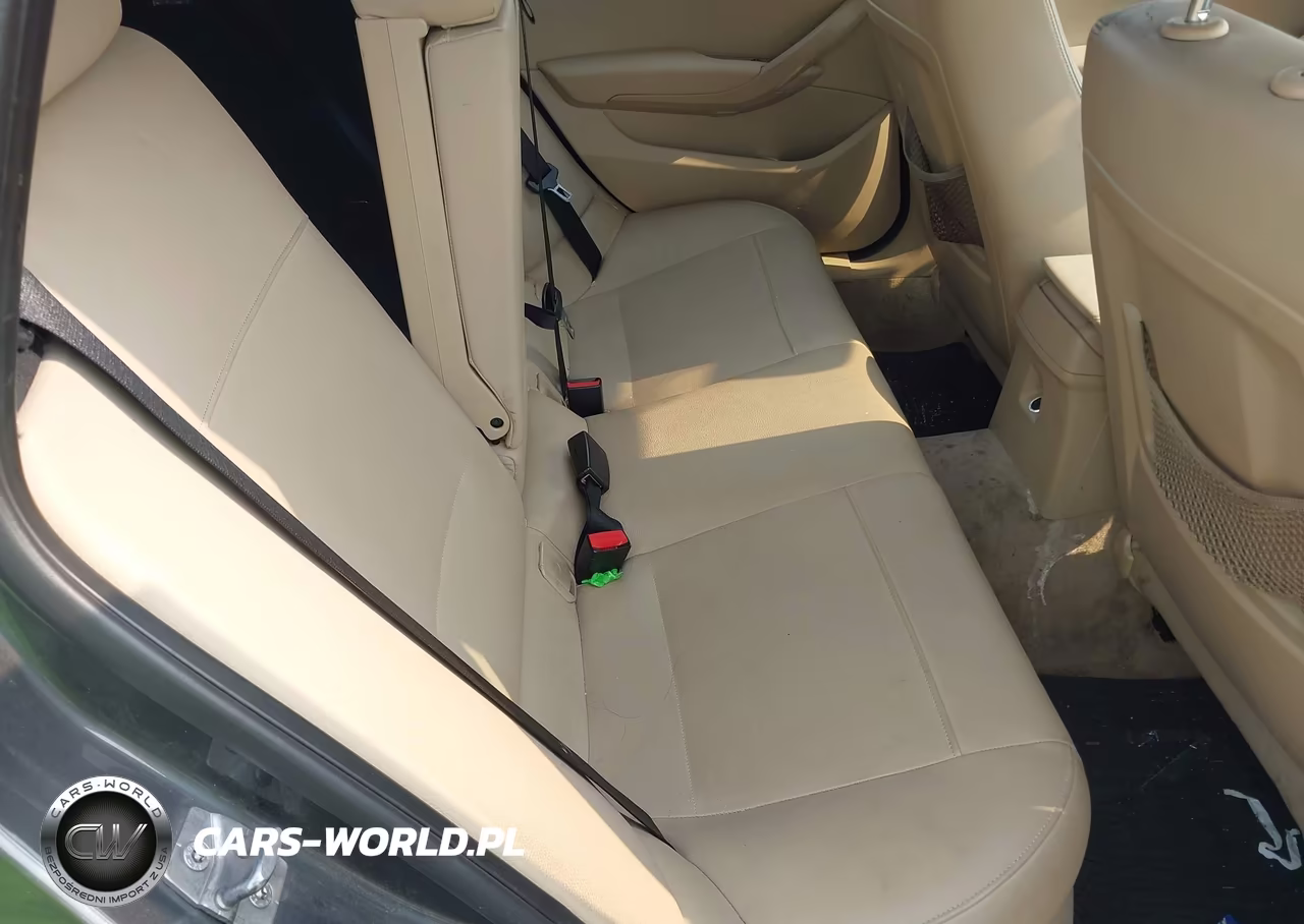 2014 BMW X1 xDrive35I VIN:WBAVM5C59EVV92567 - 8