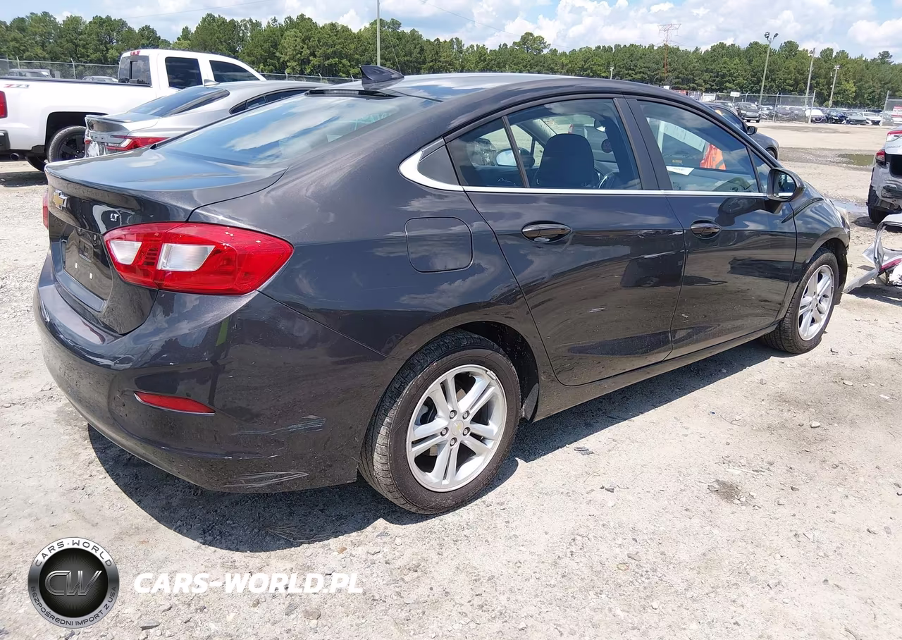 2017 Chevrolet Cruze Lt Auto VIN:1G1BE5SM2H7205628 - 4