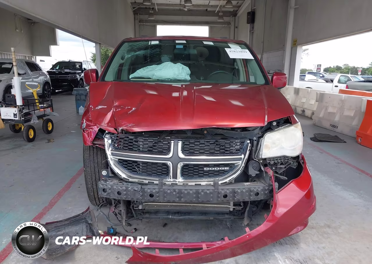2011 Dodge Grand Caravan Crew VIN:2D4RN5DG1BR663179 - 12