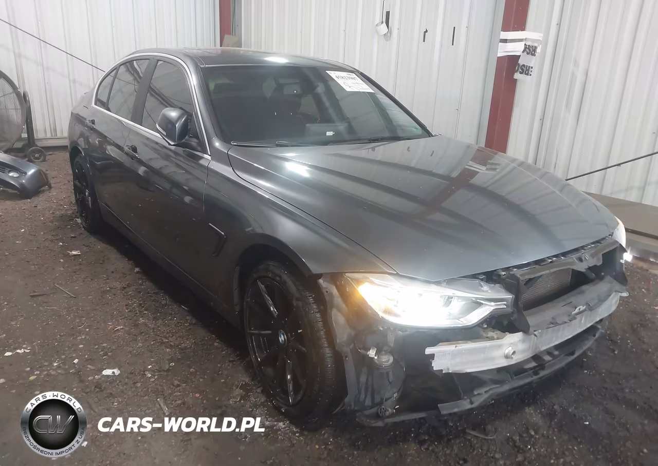 2015 BMW 328I xDrive – zdjęcie 1 z 17