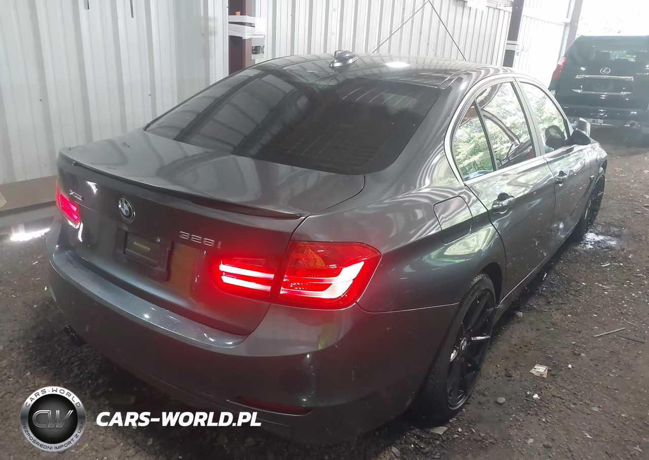 2015 BMW 328I xDrive VIN:WBA3B3G55FNR86841 - 4