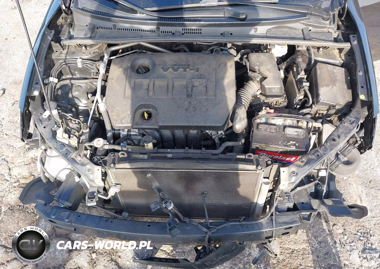 2018 Toyota Corolla Le VIN:2T1BURHE4JC100384 - 10