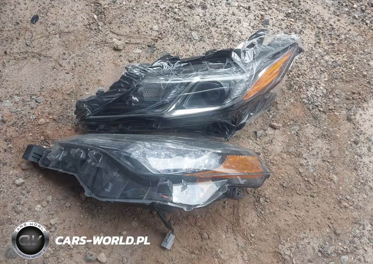 2018 Toyota Corolla Le VIN:2T1BURHE4JC100384 - 18