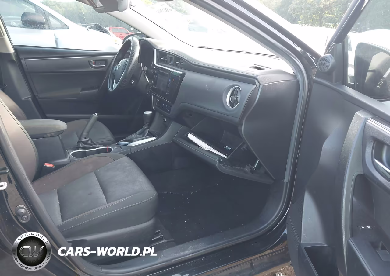 2018 Toyota Corolla Le VIN:2T1BURHE4JC100384 - 5