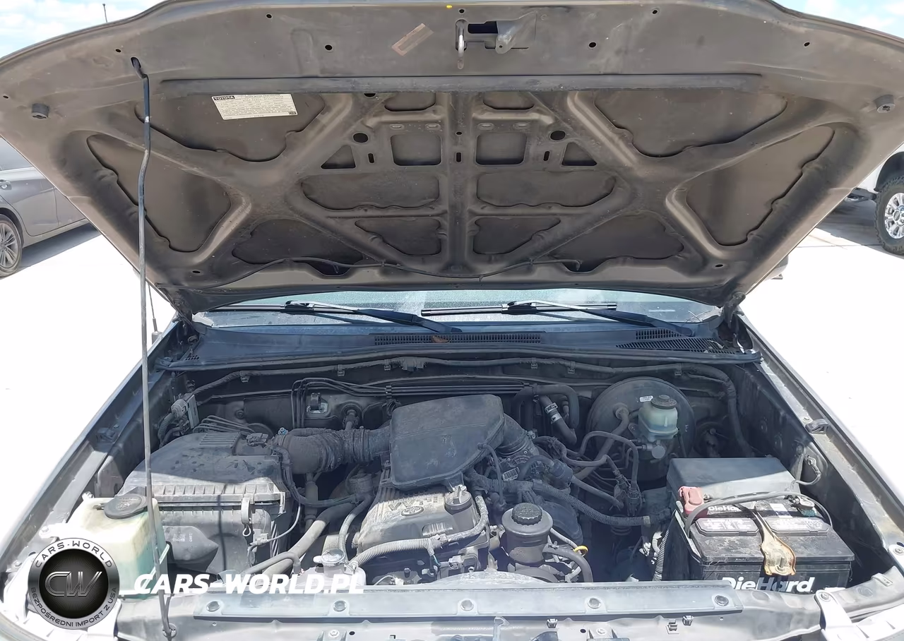 2011 Toyota Tacoma Prerunner VIN:5TFJX4GNXBX004608 - 10