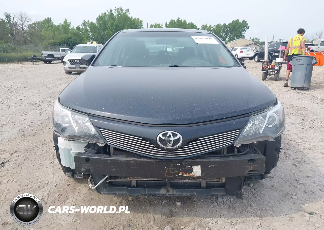2014 Toyota Camry Se VIN:4T1BF1FK8EU316165 - 12
