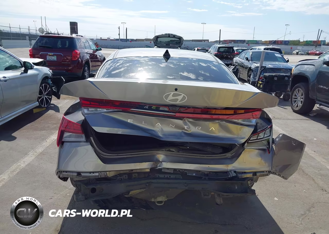2024 Hyundai Elantra Sel VIN:KMHLS4DG7RU673097 - 16