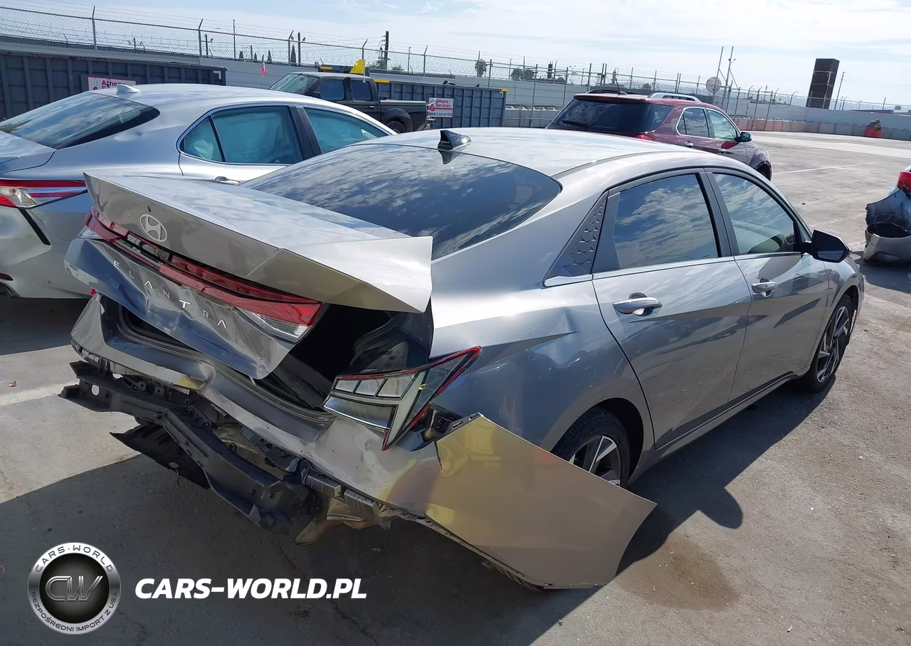 2024 Hyundai Elantra Sel VIN:KMHLS4DG7RU673097 - 4