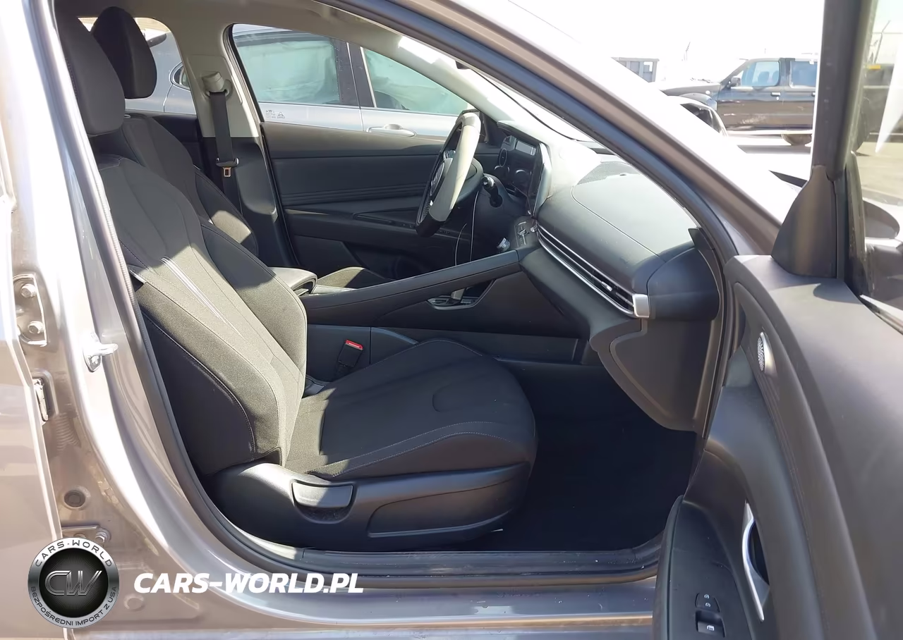 2024 Hyundai Elantra Sel VIN:KMHLS4DG7RU673097 - 5