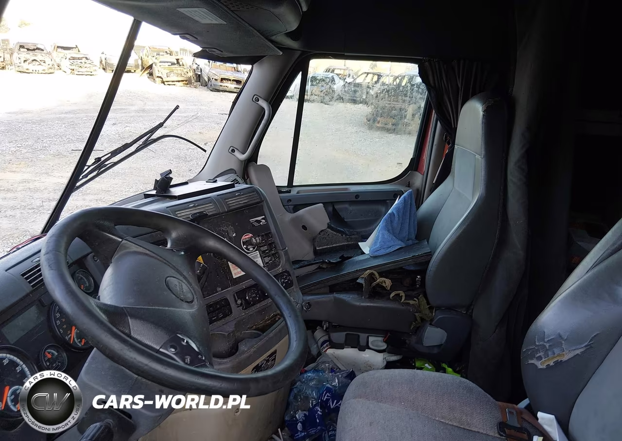 2016 Freightliner Cascadia 125 VIN:3AKJGLDR2GSGY5170 - 7