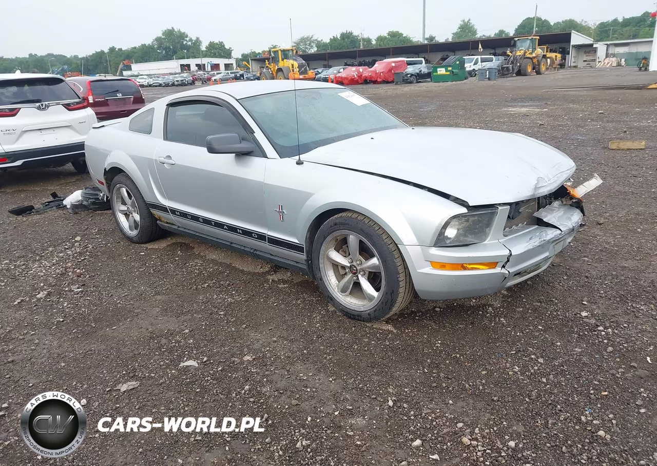 2007 Ford Mustang V6 Deluxe-V6 Premium