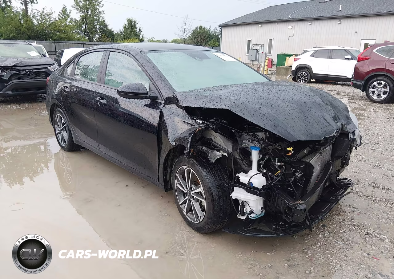 2022 Kia Forte Lxs – zdjęcie 1 z 17
