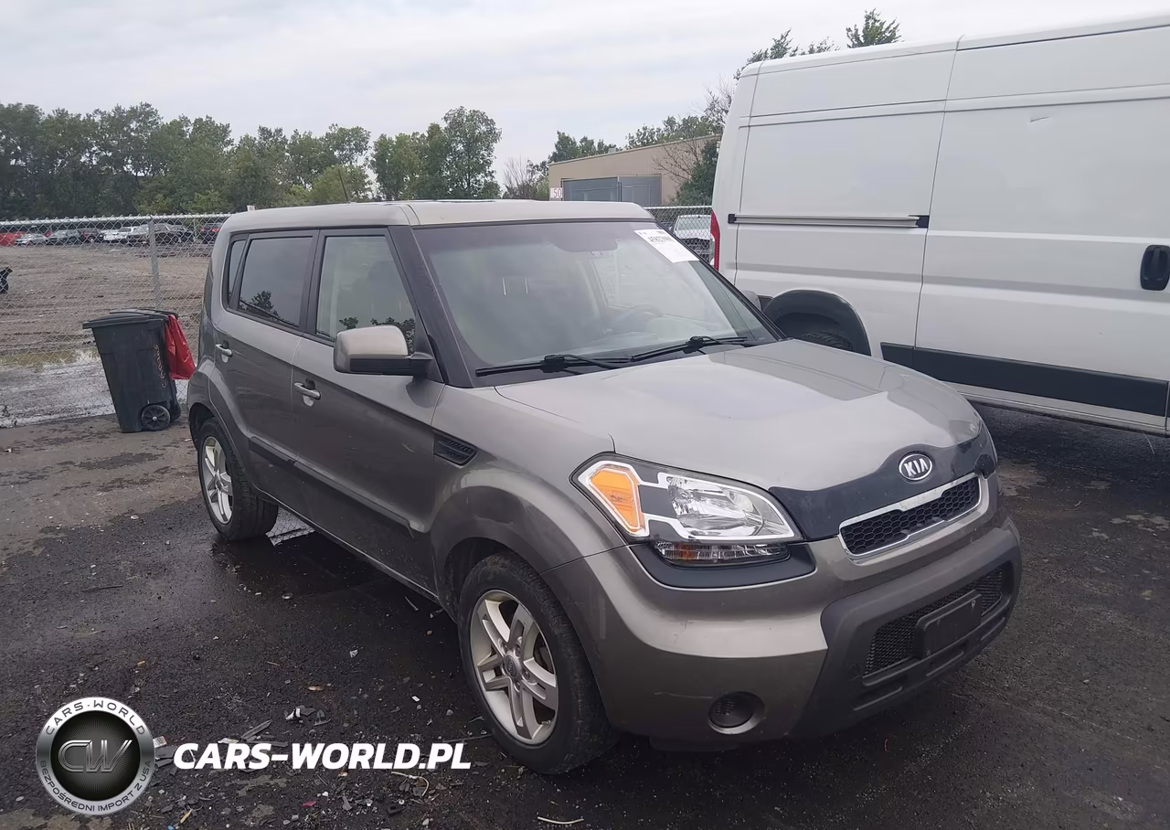 2011 Kia Soul +