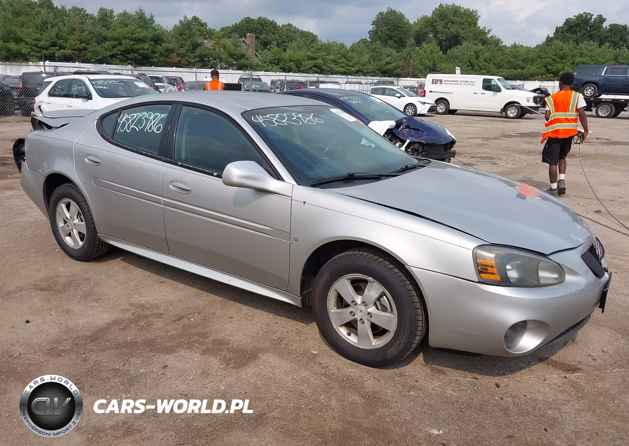 2008 Pontiac Grand Prix – zdjęcie 1 z 16