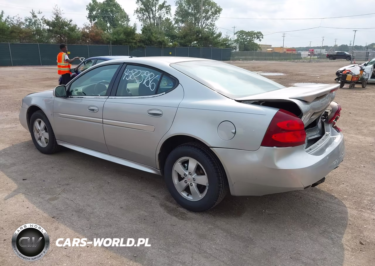 2008 Pontiac Grand Prix VIN:2G2WP552181191235 - 3