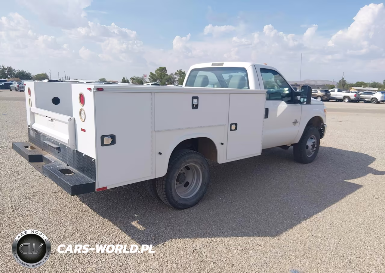 2016 Ford F-350 Chassis Xl VIN:1FDRF3HT4GEC86675 - 4