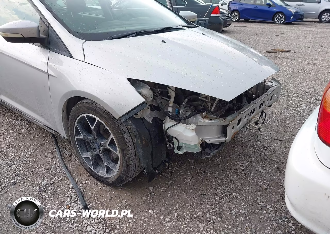 2017 Ford Focus Sel VIN:1FADP3M29HL257023 - 13