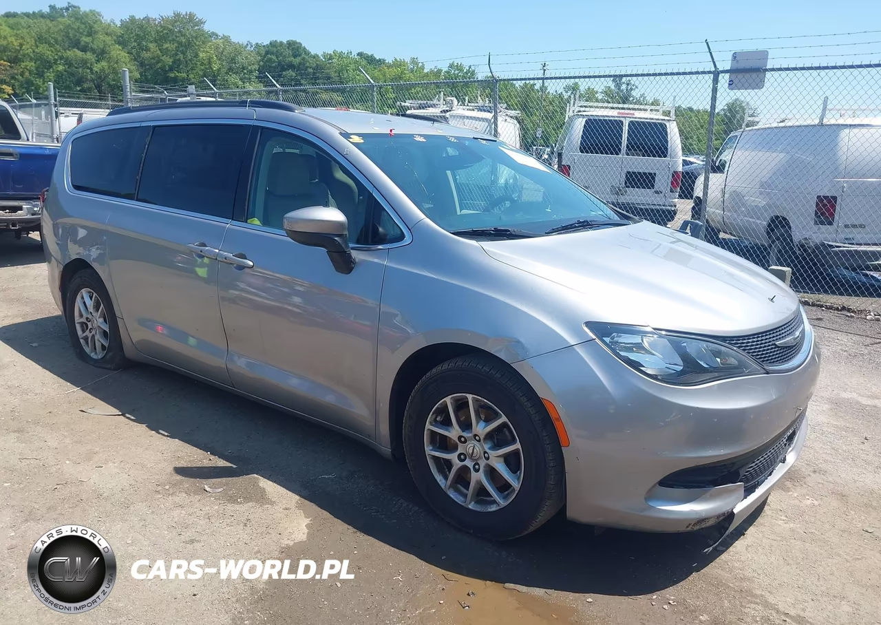 2021 Chrysler Voyager Lxi – zdjęcie 1 z 13