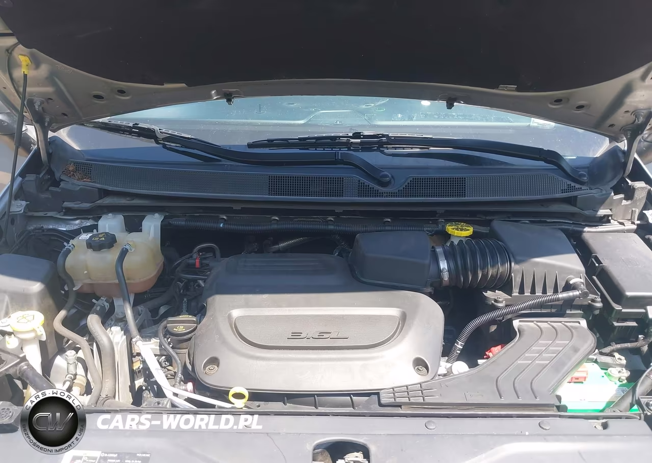 2021 Chrysler Voyager Lxi VIN:2C4RC1DG1MR538276 - 10