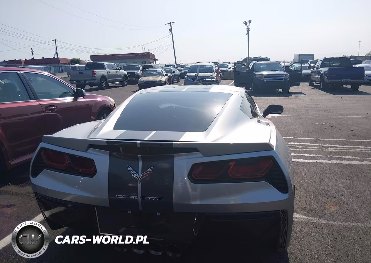2017 Chevrolet Corvette Stingray Z51 VIN:1G1YK2D7XH5117043 - 16