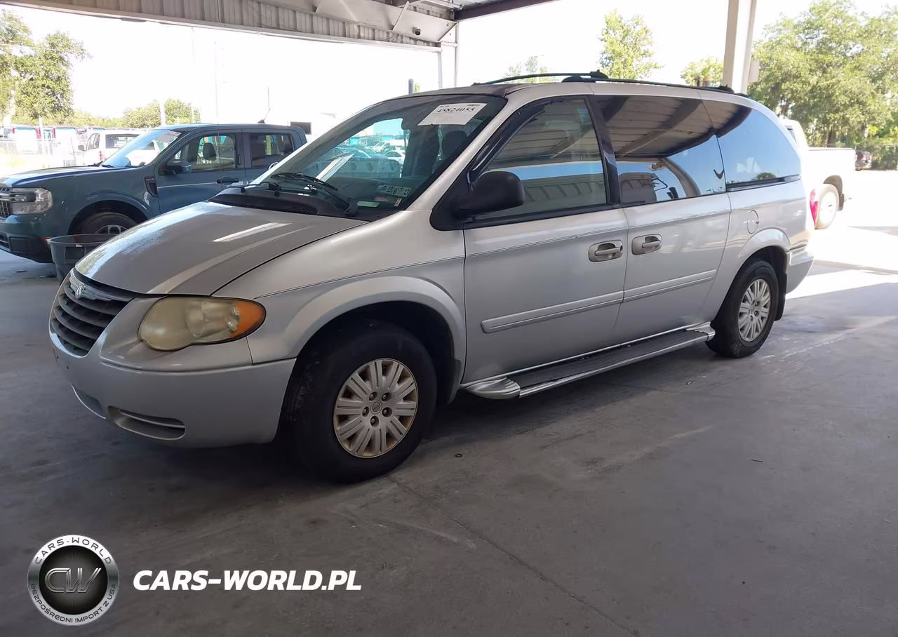 2005 Chrysler Town & Country Lx VIN:2C8GP44R55R263543 - 2