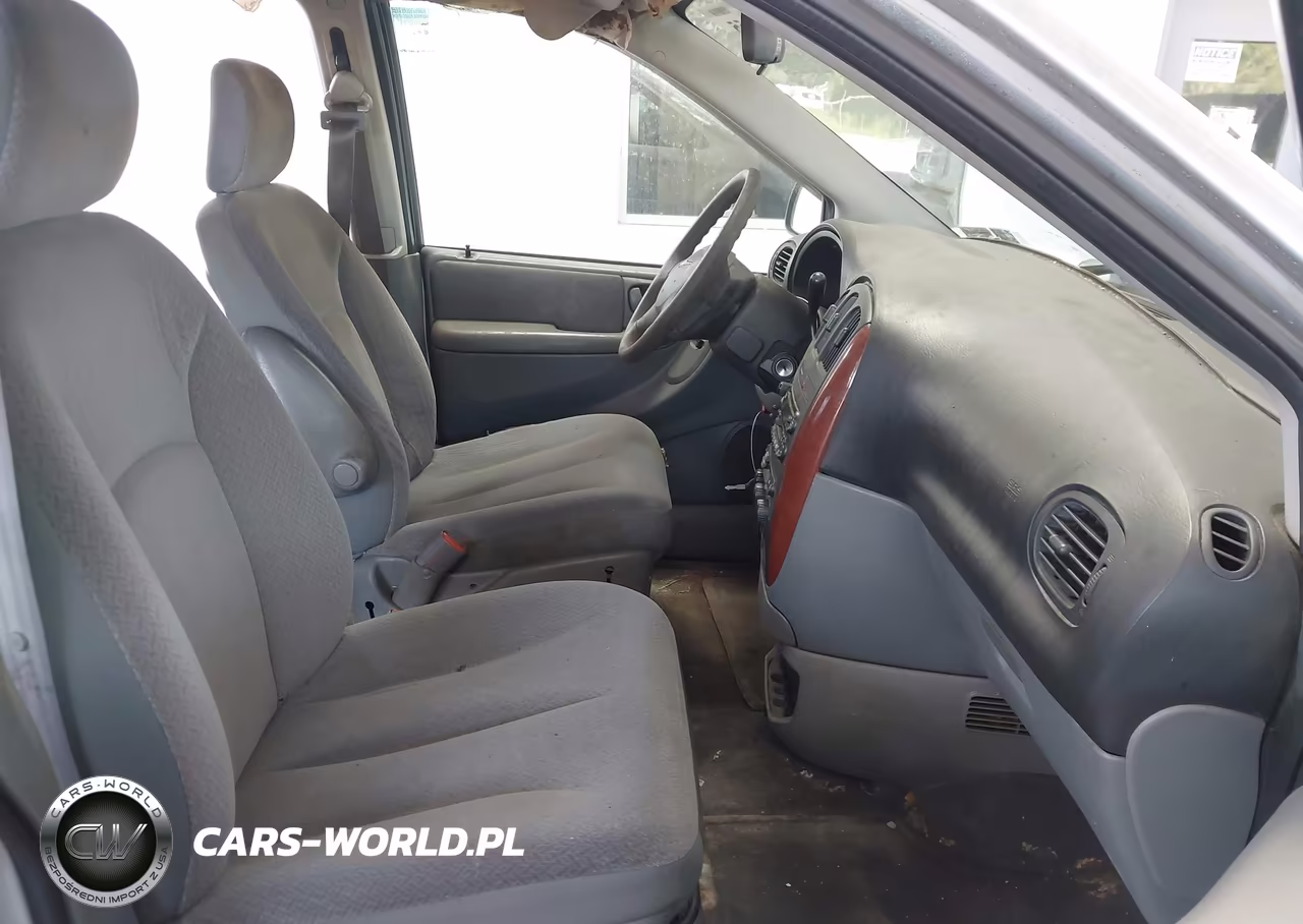 2005 Chrysler Town & Country Lx VIN:2C8GP44R55R263543 - 5