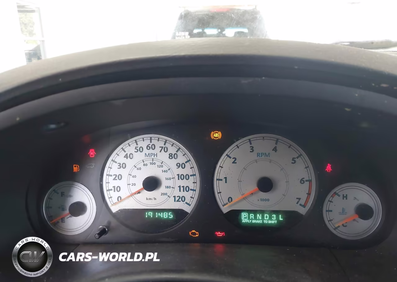 2005 Chrysler Town & Country Lx VIN:2C8GP44R55R263543 - 7