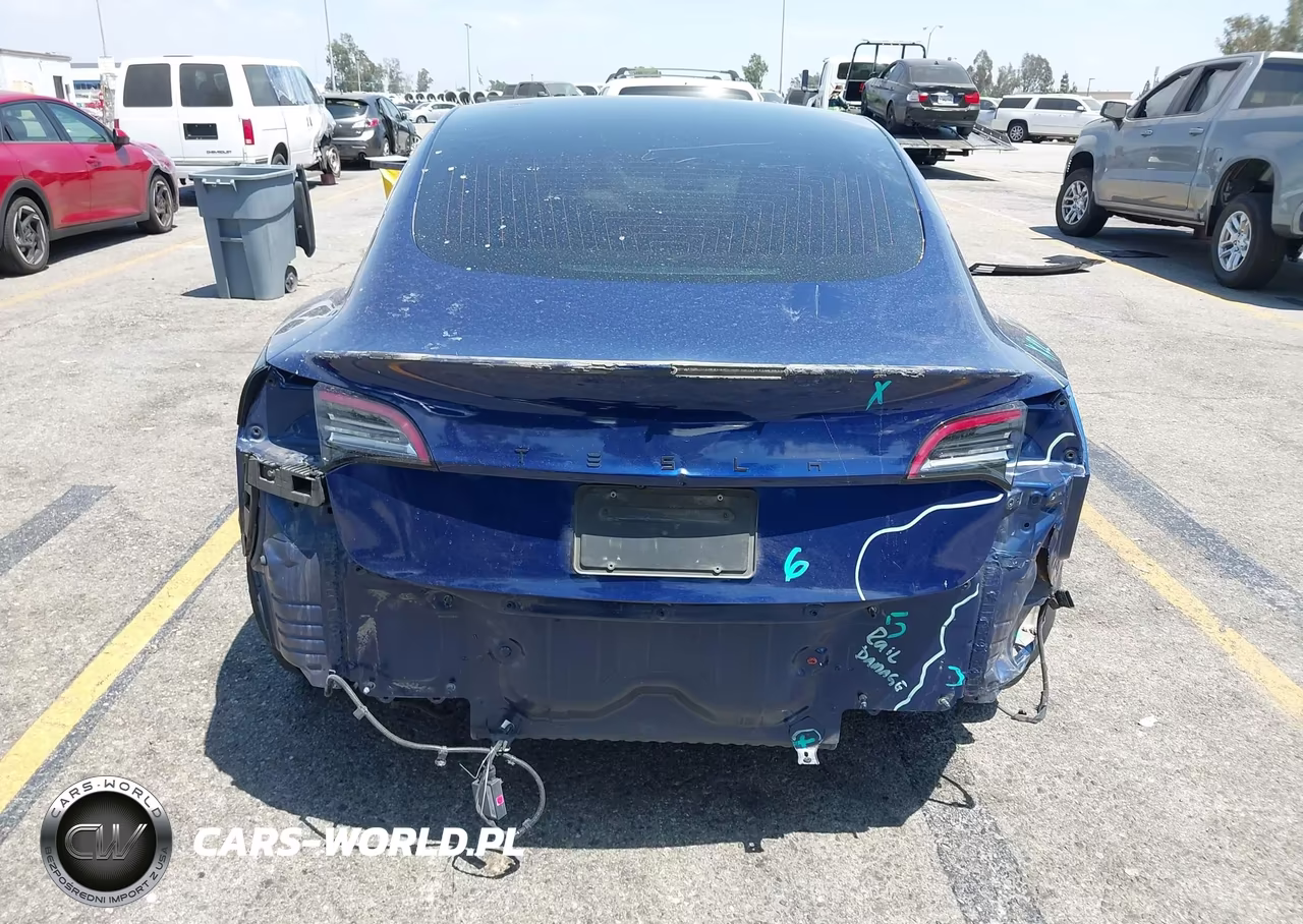 2018 Tesla Model 3 Long Range-Mid Range VIN:5YJ3E1EA1JF161031 - 17