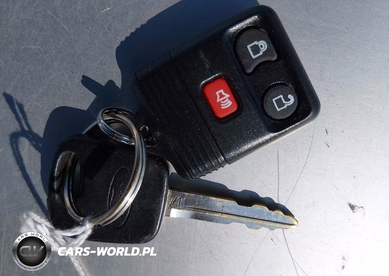 2005 Ford Focus Zx4 VIN:1FAFP34N55W304075 - 11
